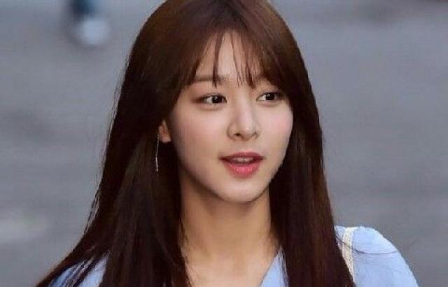 설인아