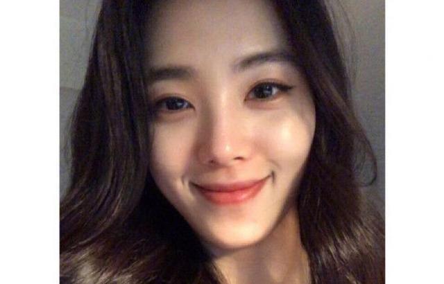 강지영 아나운서