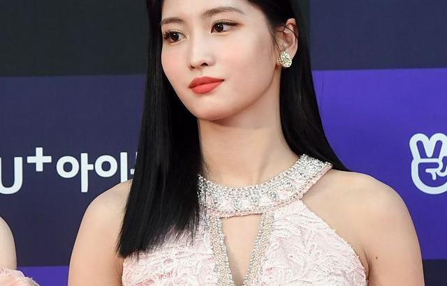 TWICE 모모
