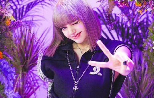 BLACKPINK LISA