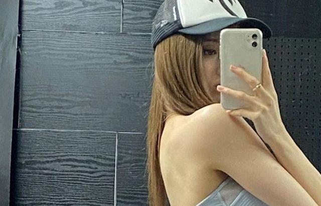 LE SSERAFIM YUNJIN