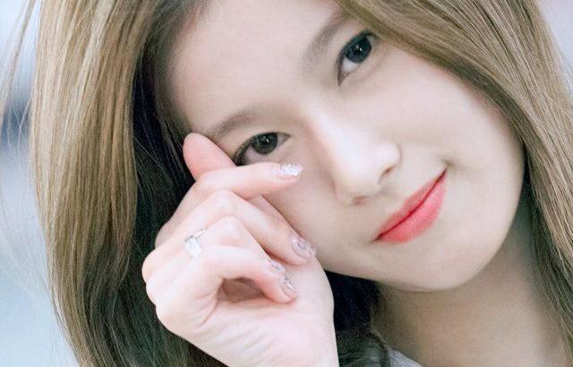 트와이스 사나