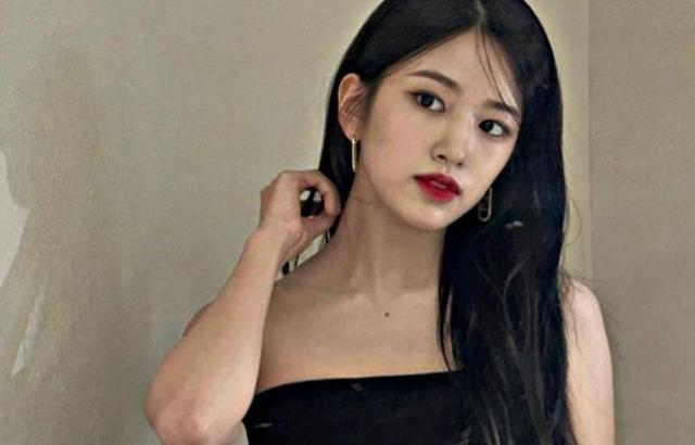IVE AN YUJIN
