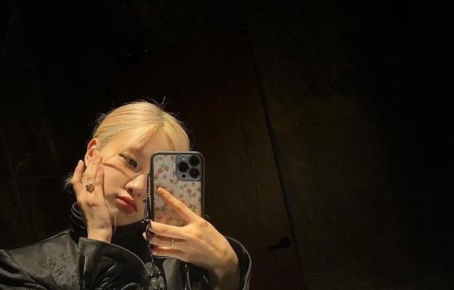 BLACKPINK ROSE