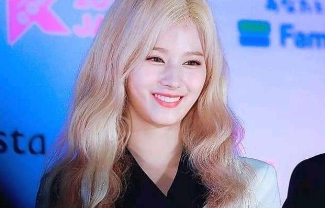 TWICE 사나