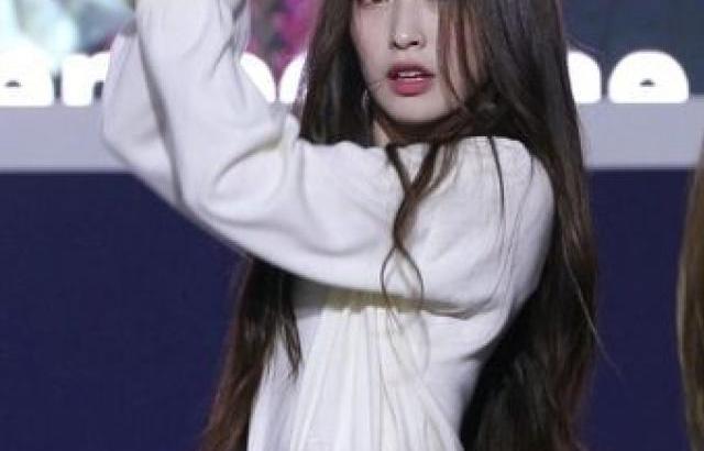 OH MY GIRL Arin