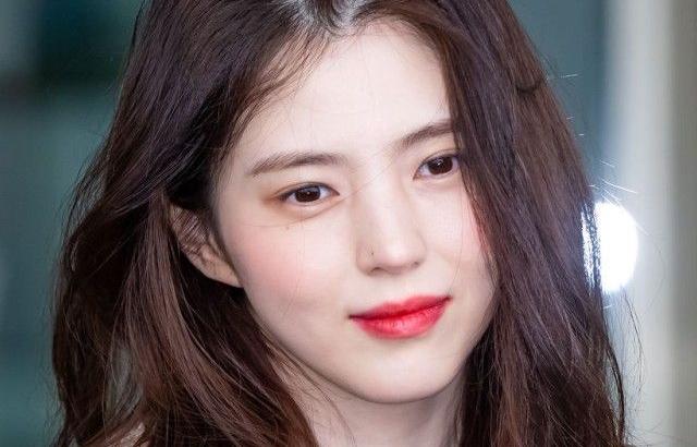 파리로 출국하는 한소희