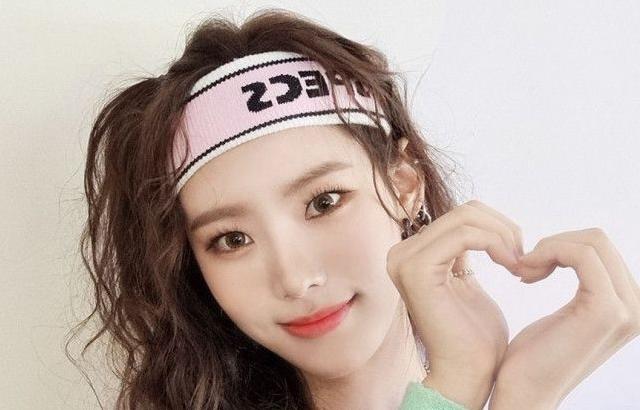 위클리 김지민