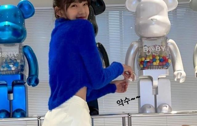 예린.