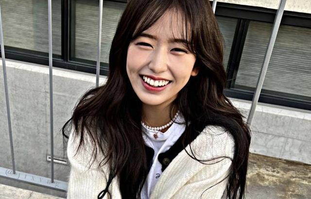 IVE AN YUJIN