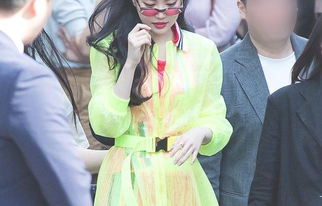 손나은.jpg