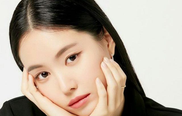 손나은