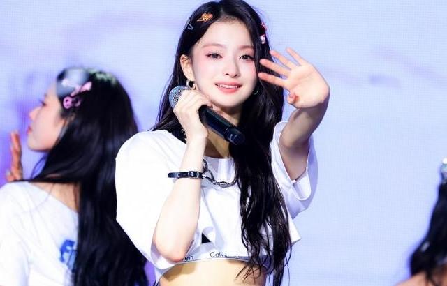 이나경 (프로미스나인)