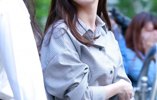 아나운서 같이 단아한 얼굴 아이들 미연