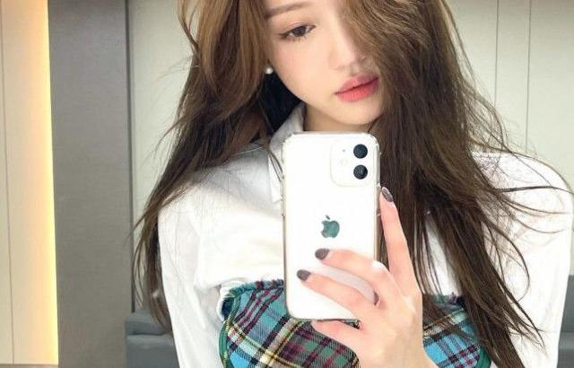 유아 인스타_거울 셀카