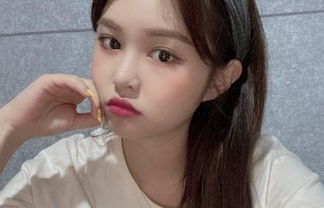 EVERGLOW Jiwon