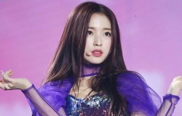 OH MY GIRL Arin