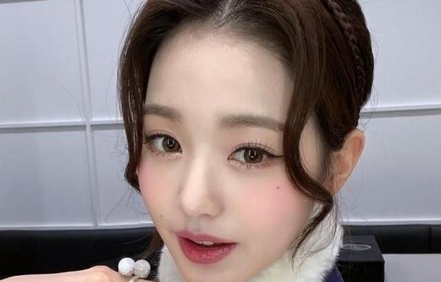 장원영 한복