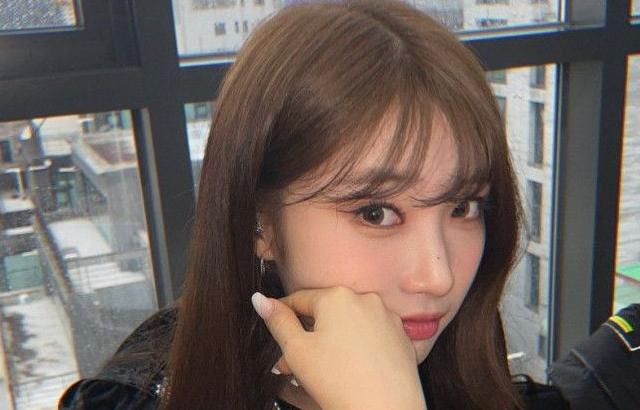 EVERGLOW 김시현