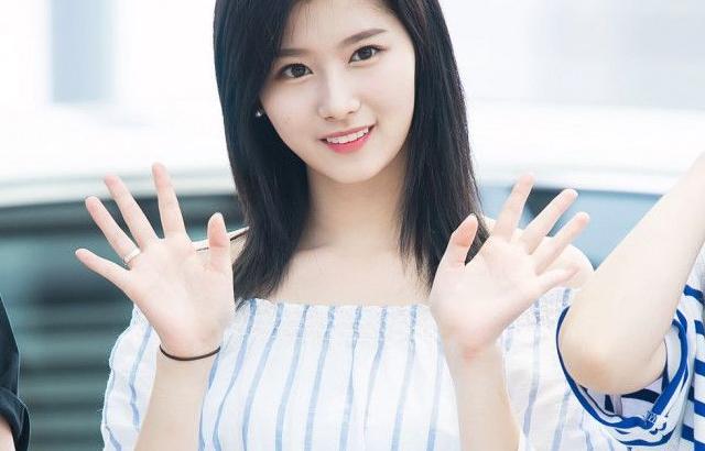 TWICE 사나
