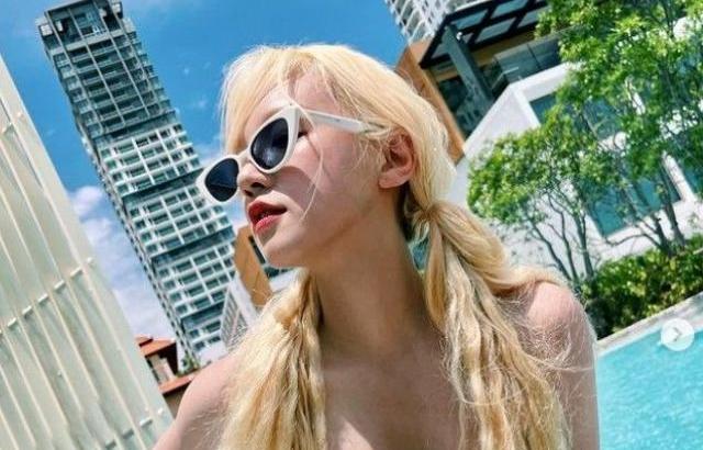 여자아이들 우기