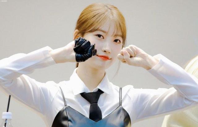 에버글로우 김시현