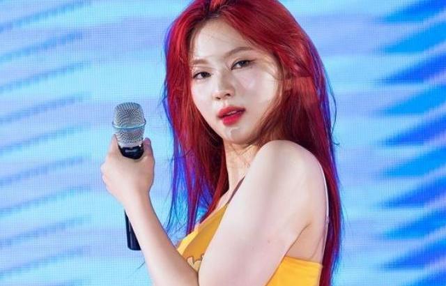 스테이씨 아이사