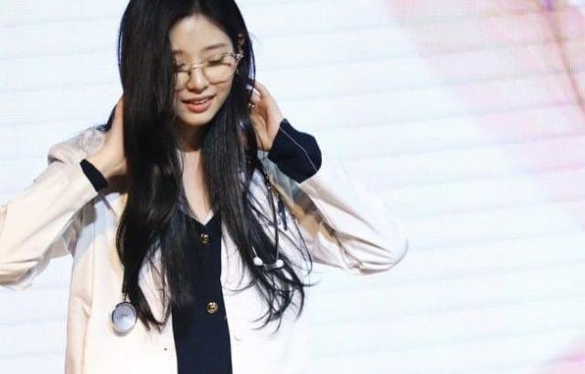 김민주