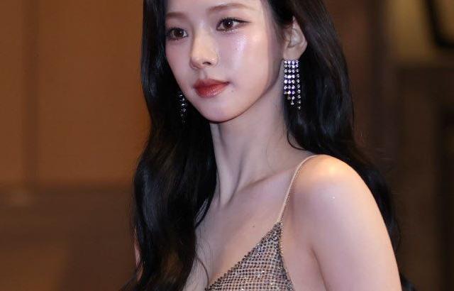 황금 끈드레스 에스파 카리나