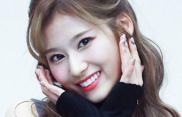 트와이스 사나