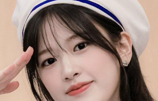 안유진