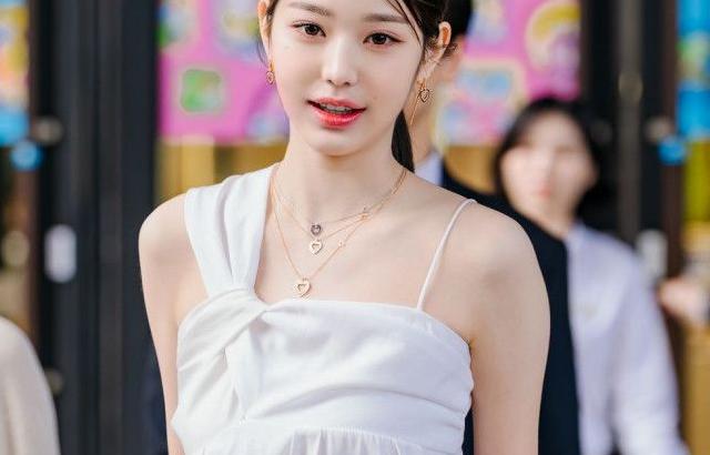 장원영 (아이브)
