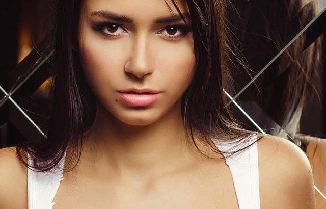 Helga Lovekaty 15