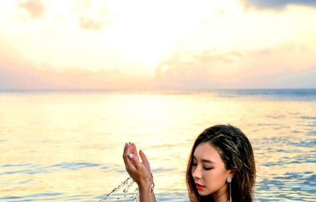 Beachwear model__Park-Da-Hyun