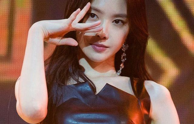 손나은