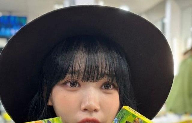 LE SSERAFIM CHAEWON