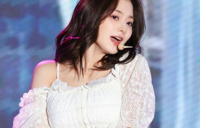 이나경