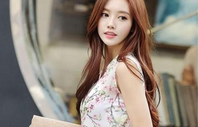 피팅모델 손윤주