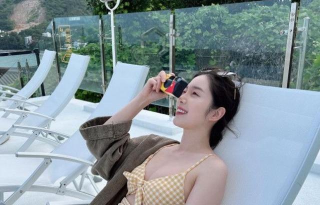 윤채경 인스타_수영장