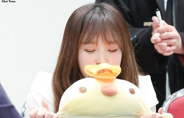 아이즈원 예나