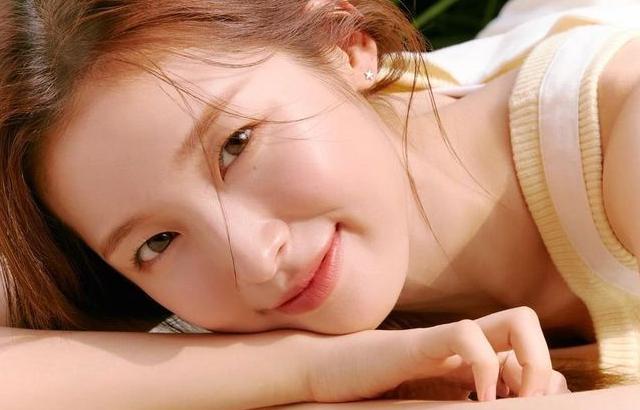 OH MY GIRL Arin
