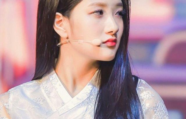 FROMIS9 Lee Seo Yeon