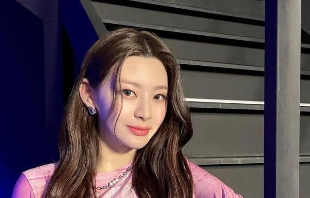 스테이씨 윤세은