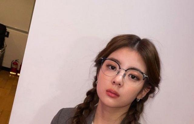 안경 리아