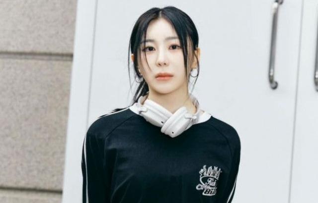 이채연
