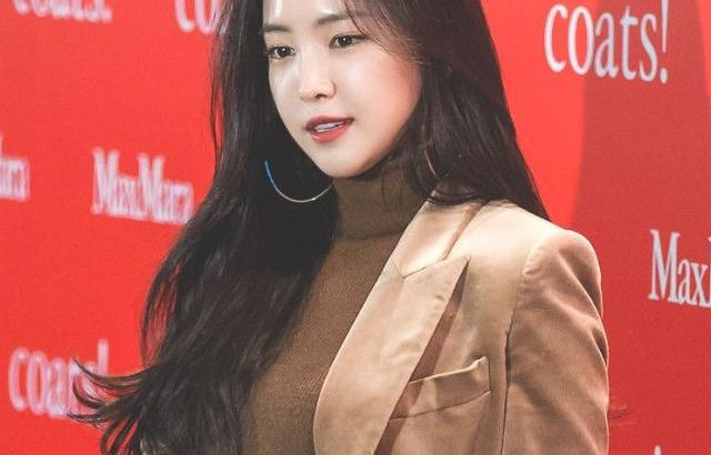 손나은