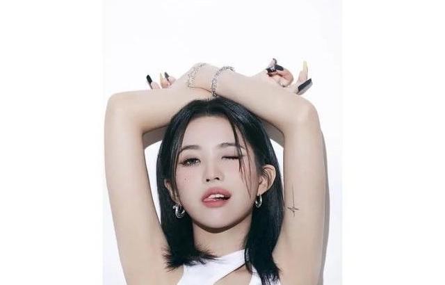 (G)I-DLE SOYEON