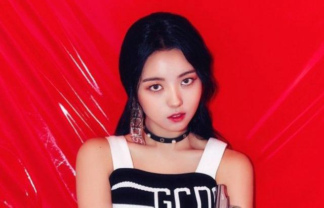 PRISTIN V OFFICIAL PHOTO Veil ver