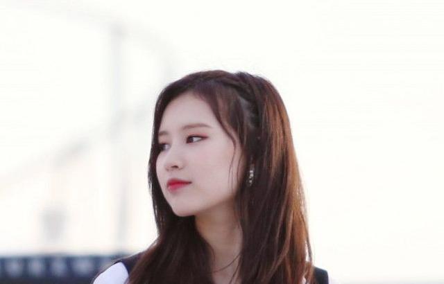 위키미키 엘리