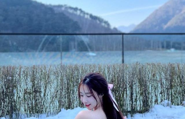 진달래 아나운서
